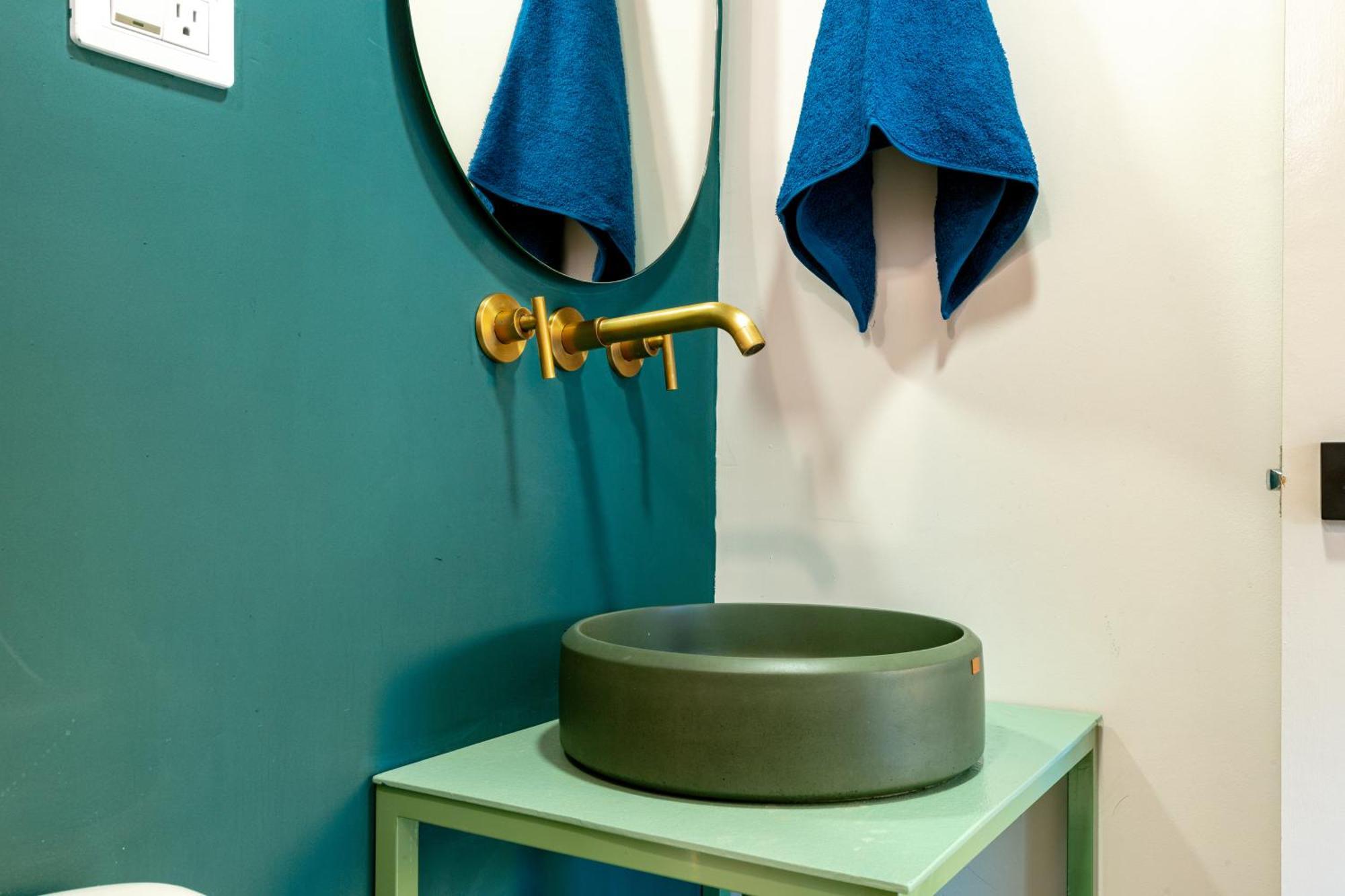 Apartamento Con Balcon, El Poblado *