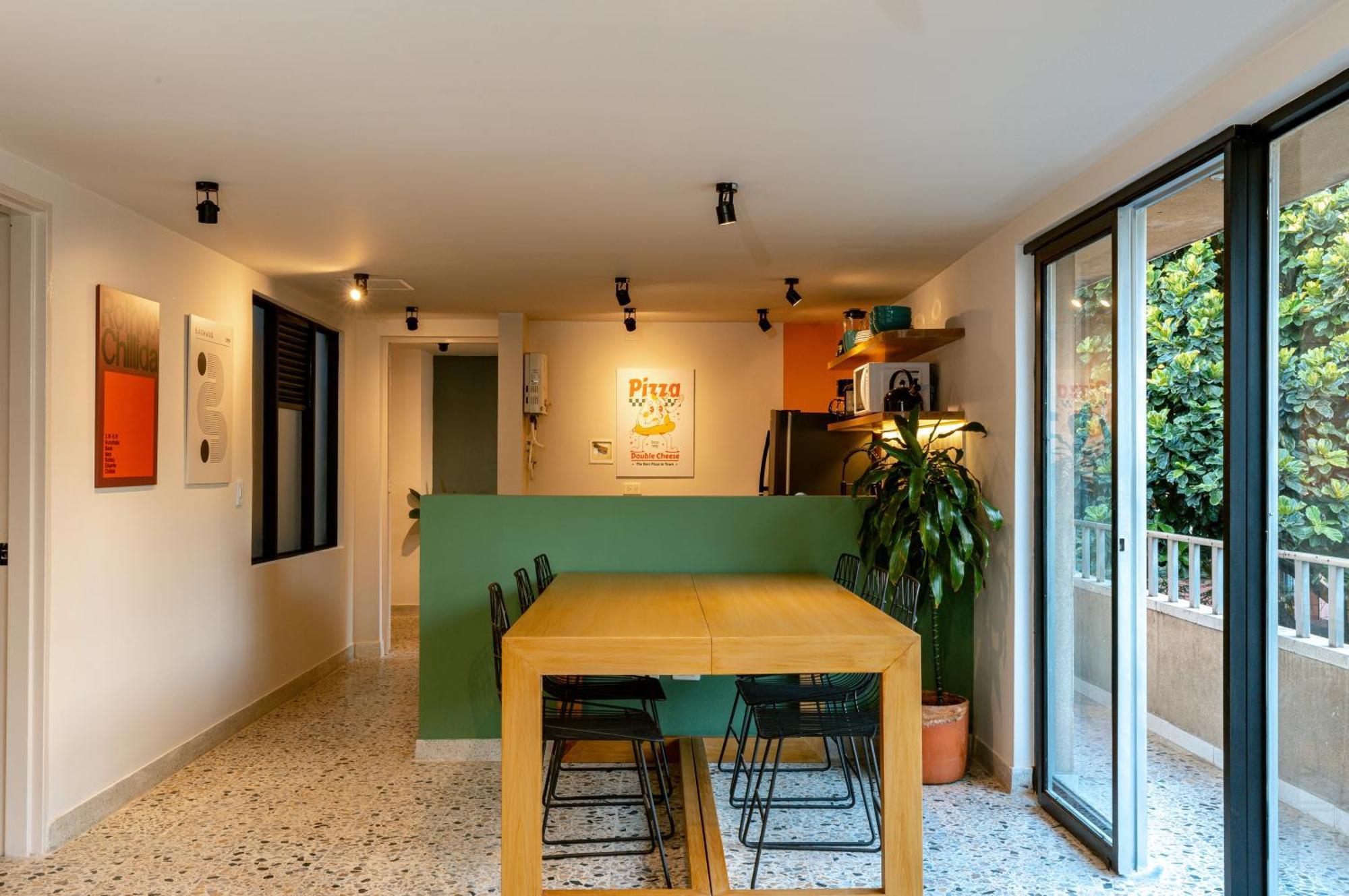 Apartamento Con Balcon, El Poblado * Medellín
