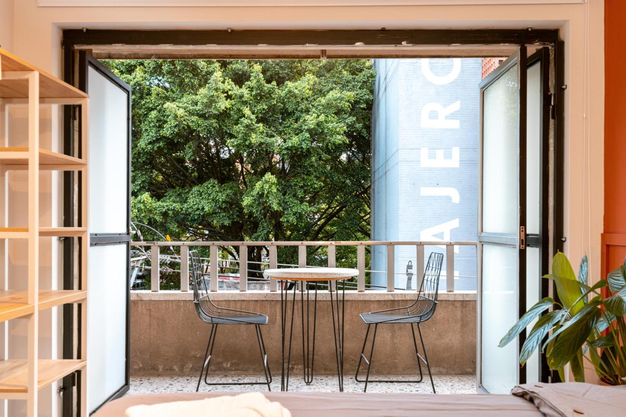 Apartamento Con Balcon, El Poblado Medellín