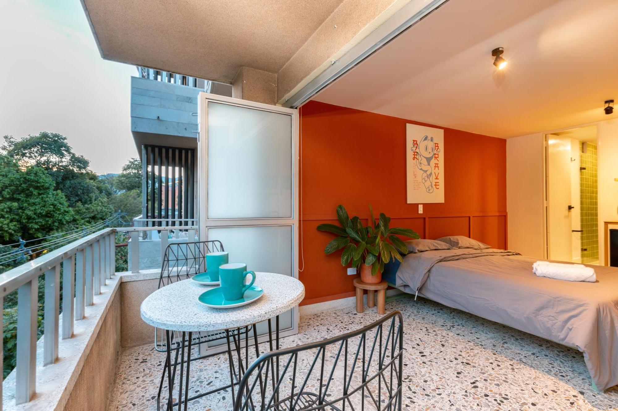 Apartamento Con Balcon, El Poblado Medellín