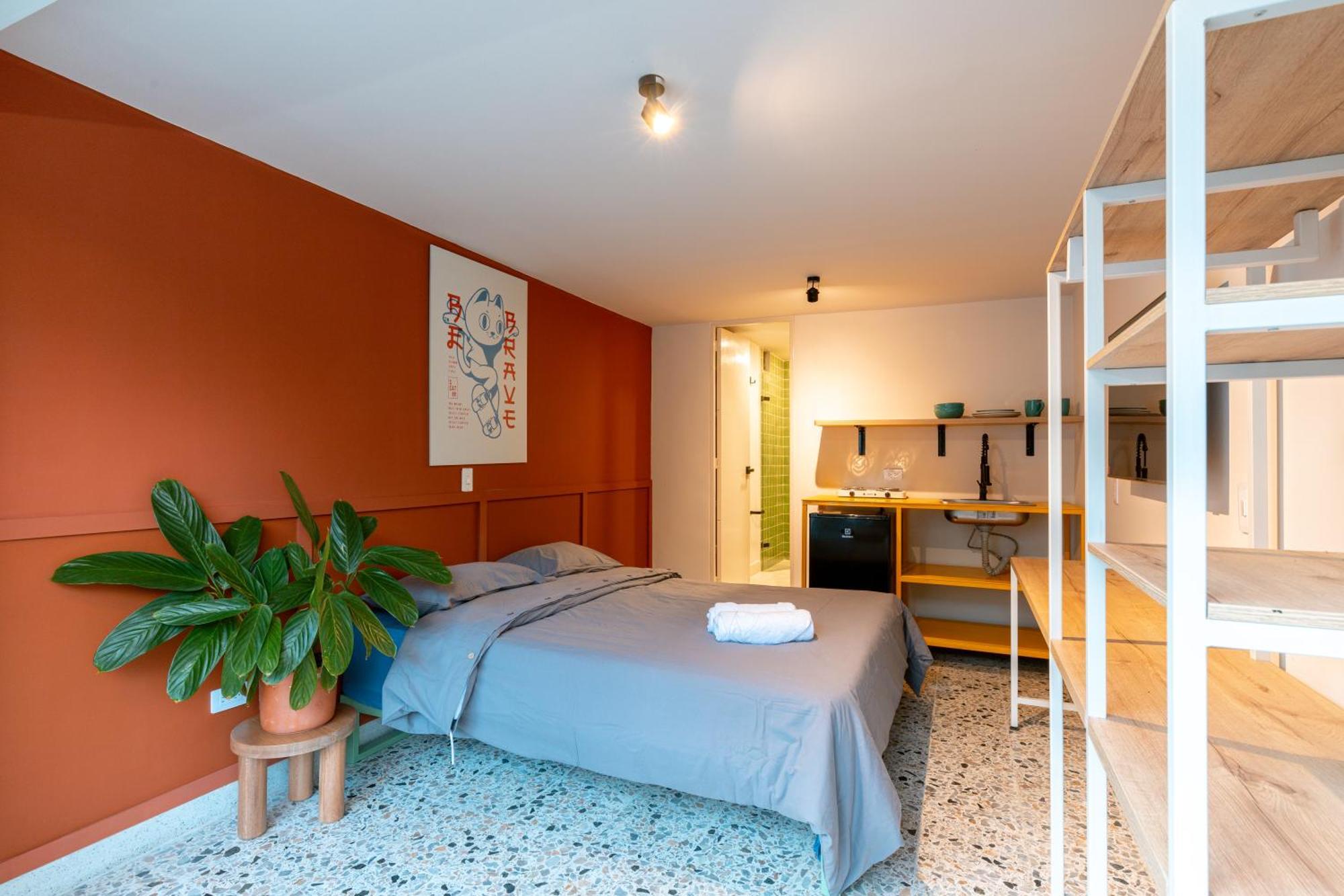 Apartamento Con Balcon, El Poblado *