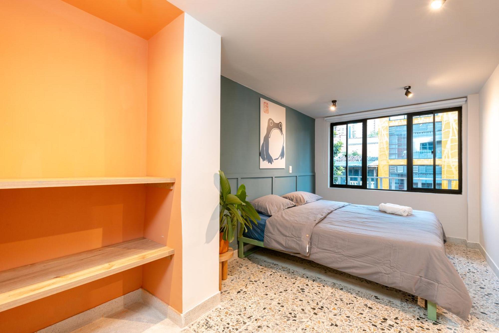 Apartamento Con Balcon, El Poblado